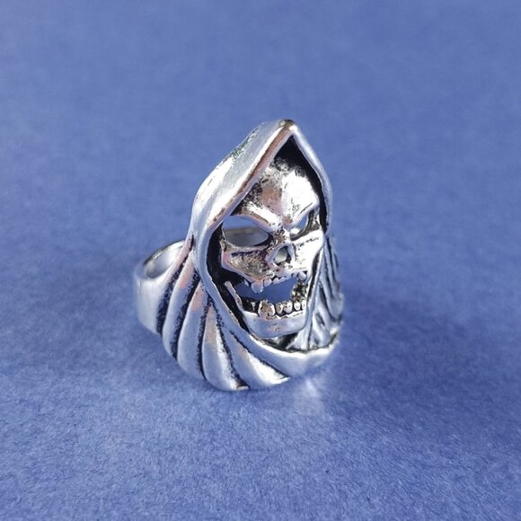 💀 Gothic Close Up Skulled Grim Reaper  Heavy Metal Ring (Size 10.5) - Picture 2 of 4